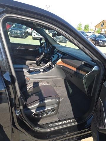 2022 Jeep Grand Cherokee Summit 4x4