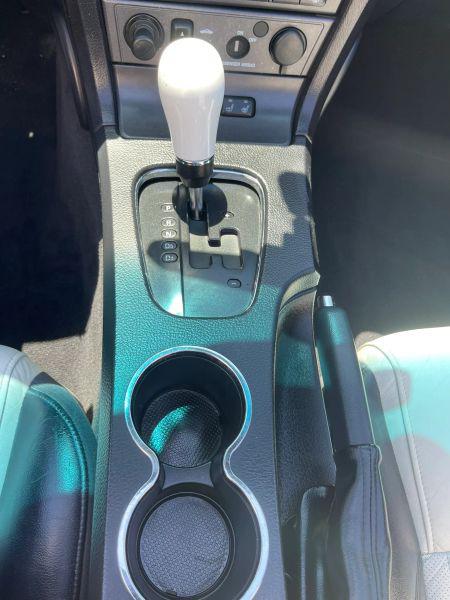 2004 Ford Thunderbird Base