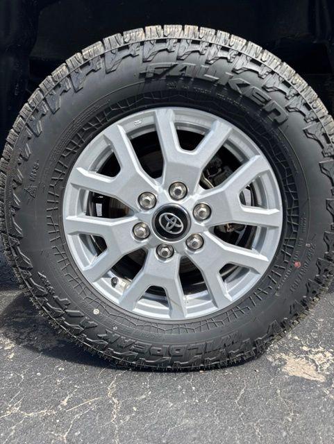 2025 Toyota Tacoma SR5