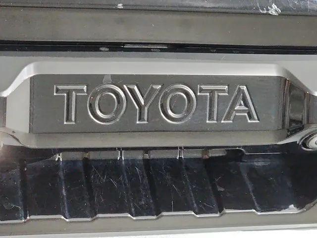 2022 Toyota Tundra Platinum