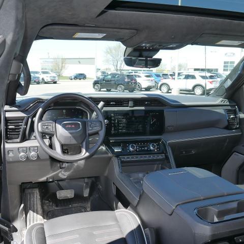 2024 GMC Sierra 2500HD 4WD Crew Cab Standard Bed AT4X