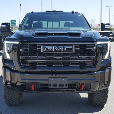 2024 GMC Sierra 2500HD 4WD Crew Cab Standard Bed AT4X