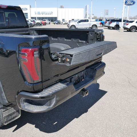 2024 GMC Sierra 2500HD 4WD Crew Cab Standard Bed AT4X