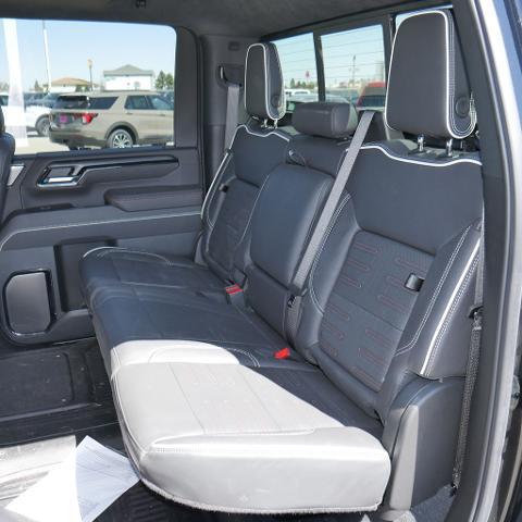 2024 GMC Sierra 2500HD 4WD Crew Cab Standard Bed AT4X