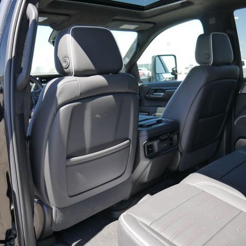 2024 GMC Sierra 2500HD 4WD Crew Cab Standard Bed AT4X