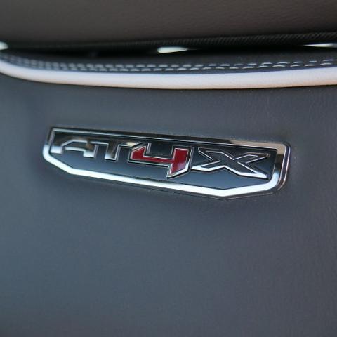 2024 GMC Sierra 2500HD 4WD Crew Cab Standard Bed AT4X