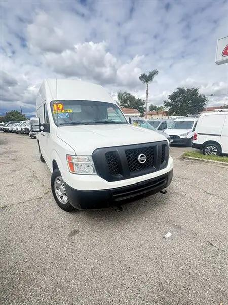 2019 Nissan 2500 SV V8