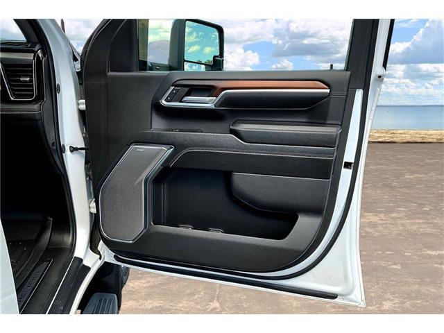 2024 GMC Sierra 3500HD 4WD Crew Cab Long Bed Denali