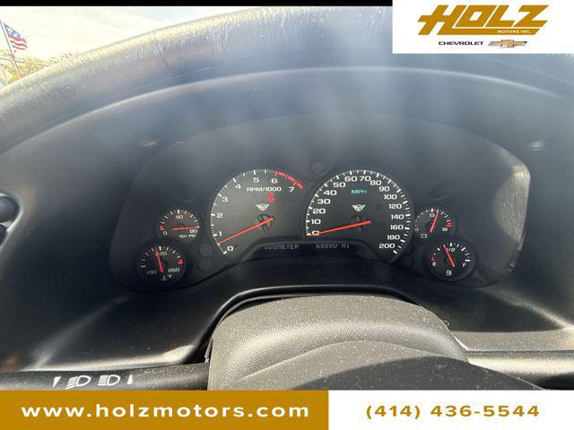 2001 Chevrolet Corvette Base