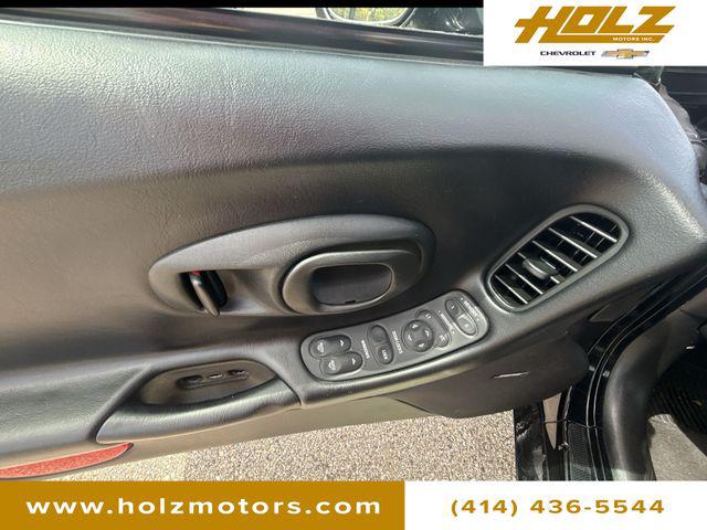 2001 Chevrolet Corvette Base