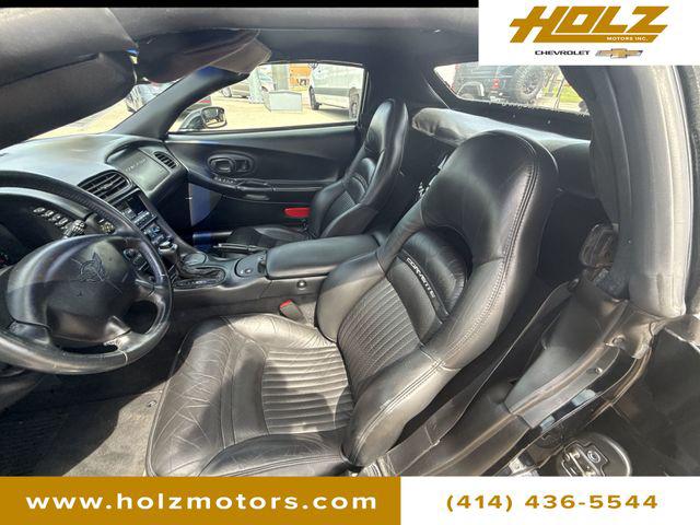 2001 Chevrolet Corvette Base