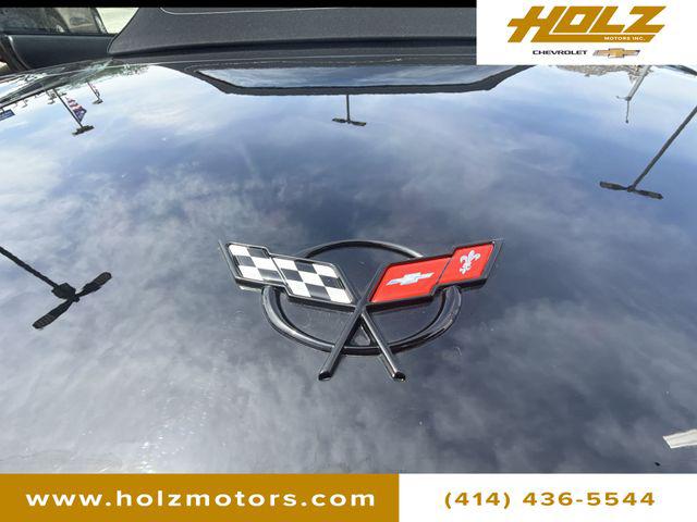 2001 Chevrolet Corvette Base