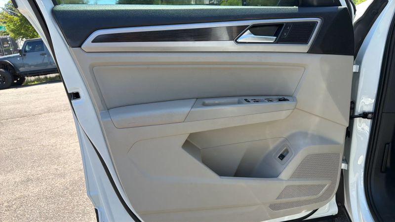 2019 Volkswagen Atlas 3.6L V6 SE w/Technology