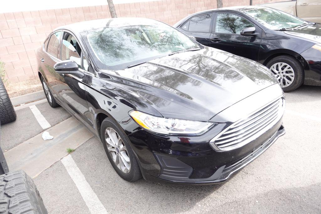 2020 Ford Fusion SE FWD's photo
