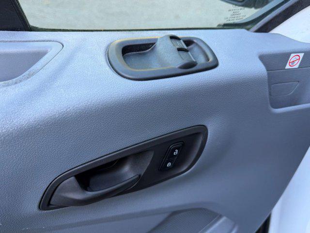 2019 Ford Transit 148 WB Low Roof Cargo