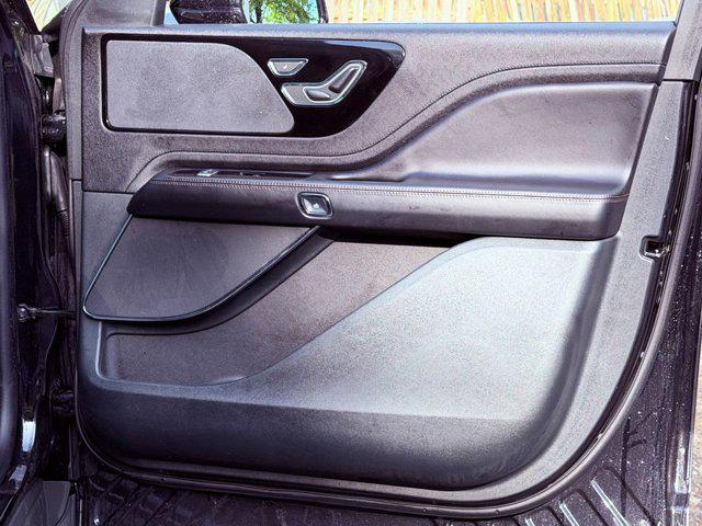 2023 Lincoln Aviator Standard