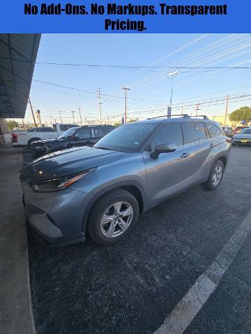 2022 Toyota Highlander LE for sale in San Antonio, TX