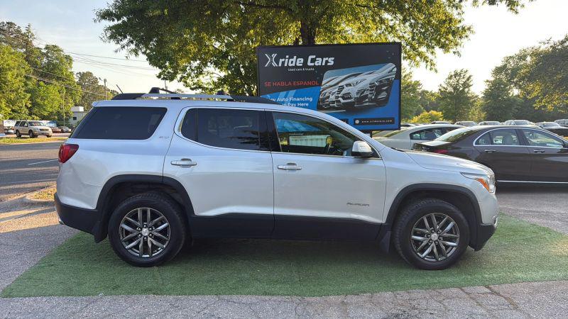 2017 GMC Acadia SLT-1