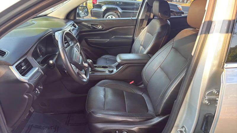 2017 GMC Acadia SLT-1