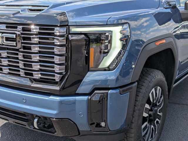 2026 GMC Sierra 3500HD Crew Cab, Long Bed, Denali Ultimate, 4WD