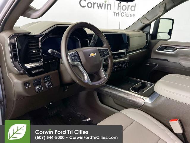 2025 Chevrolet Silverado 2500HD 4WD Crew Cab Standard Bed LTZ