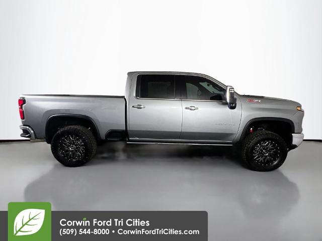 2025 Chevrolet Silverado 2500HD 4WD Crew Cab Standard Bed LTZ