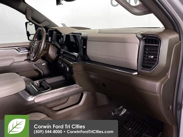2025 Chevrolet Silverado 2500HD 4WD Crew Cab Standard Bed LTZ