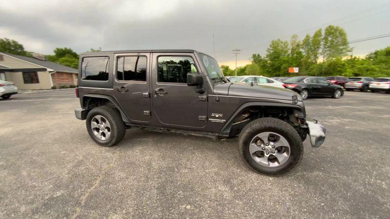 2016 Jeep Wrangler Unlimited Sahara