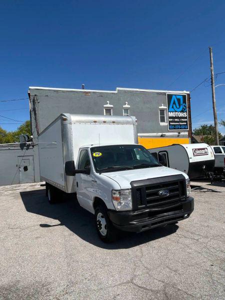 2019 Ford E-350 Cutaway Base for sale in Omaha, NE
