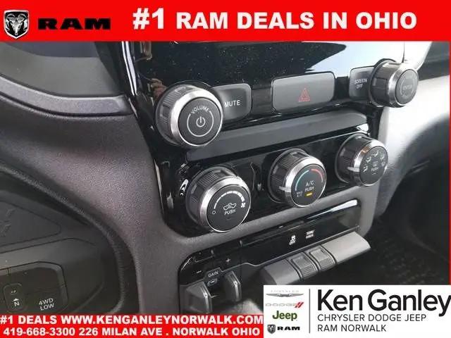 2026 Ram 3500 Tradesman Crew Cab 4x4 8' Box