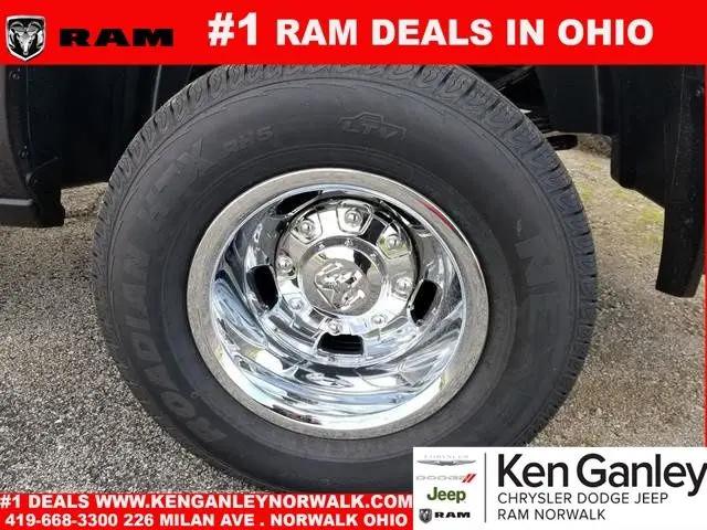 2026 Ram 3500 Tradesman Crew Cab 4x4 8' Box