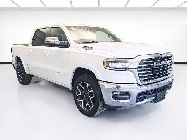 2025 Ram 1500 Laramie Crew Cab 4x4 5'7" Box