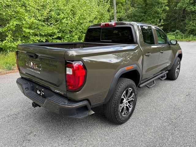 2025 GMC Canyon 4WD AT4