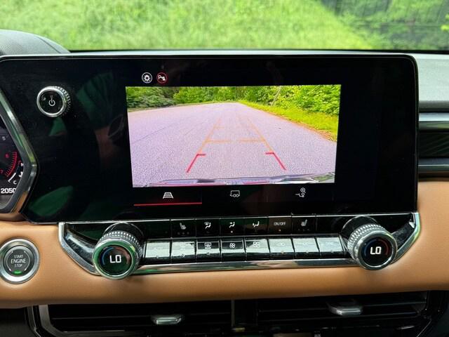 2025 GMC Canyon 4WD AT4