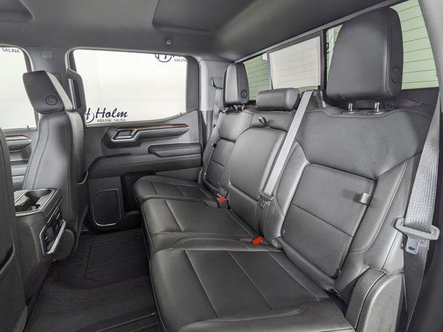 2024 GMC Sierra 1500 4WD Crew Cab Short Box SLT