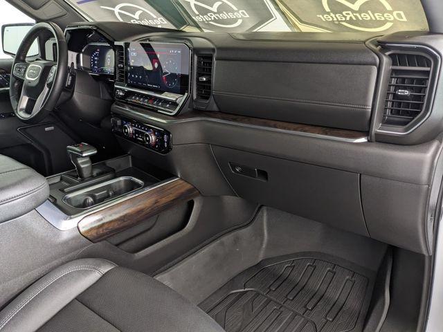 2024 GMC Sierra 1500 4WD Crew Cab Short Box SLT