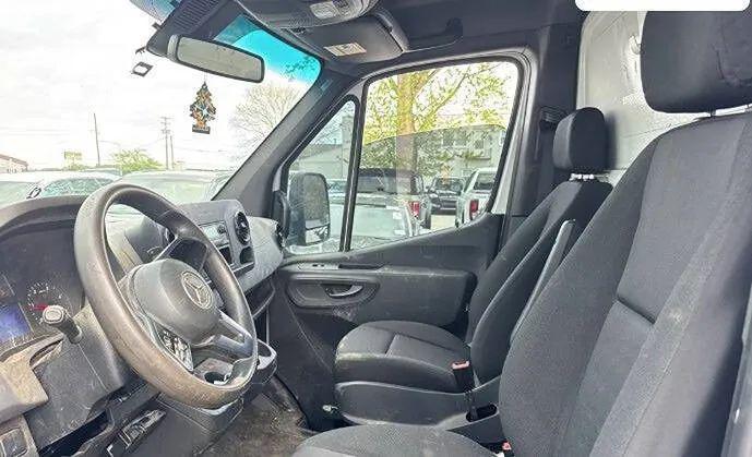 2021 Mercedes-Benz Sprinter 3500XD Chassis Standard Roof I4