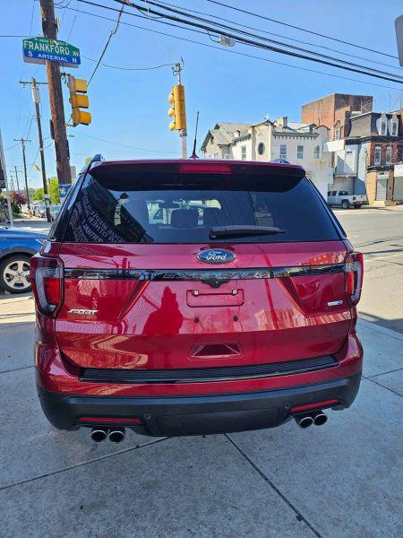 2018 Ford Explorer Sport