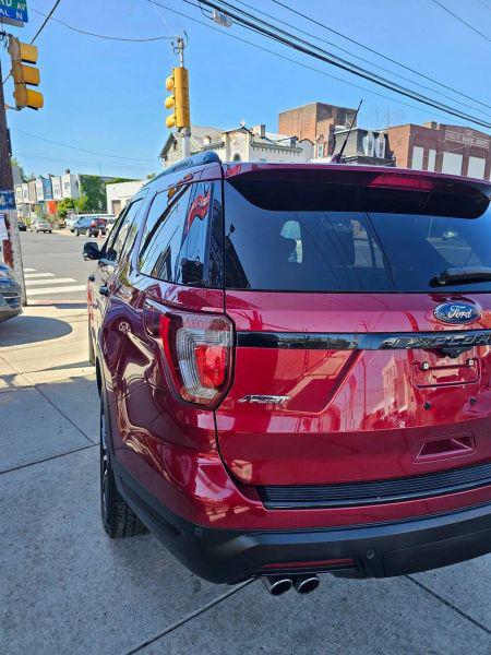 2018 Ford Explorer Sport