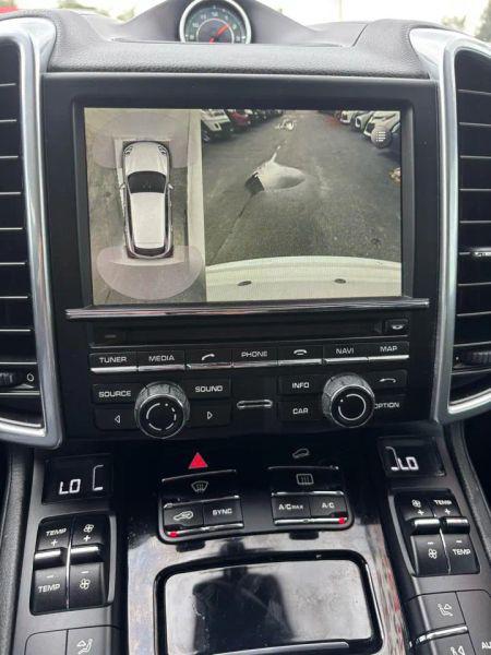 2016 Porsche Cayenne Base
