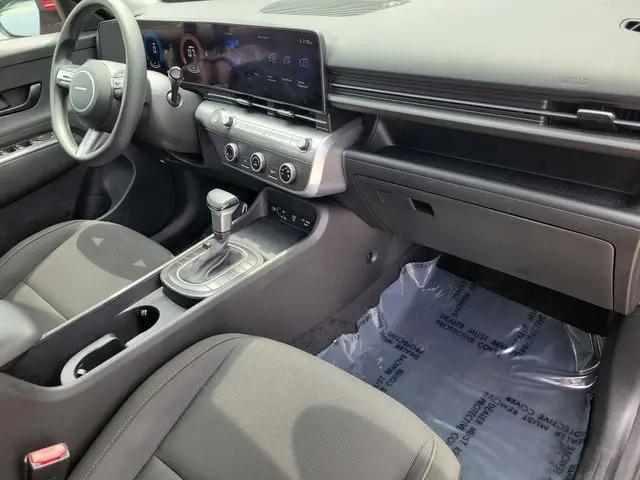 2025 Hyundai Kona SE