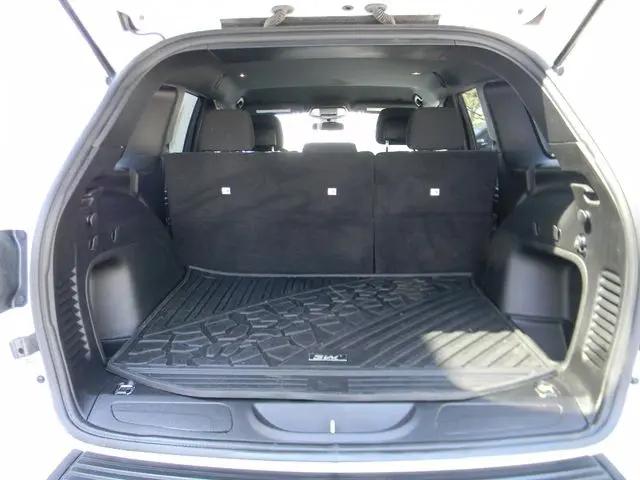 2021 Jeep Grand Cherokee Laredo E 4x4