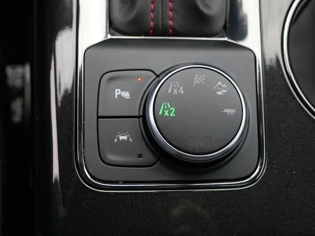 2025 Chevrolet Blazer AWD RS