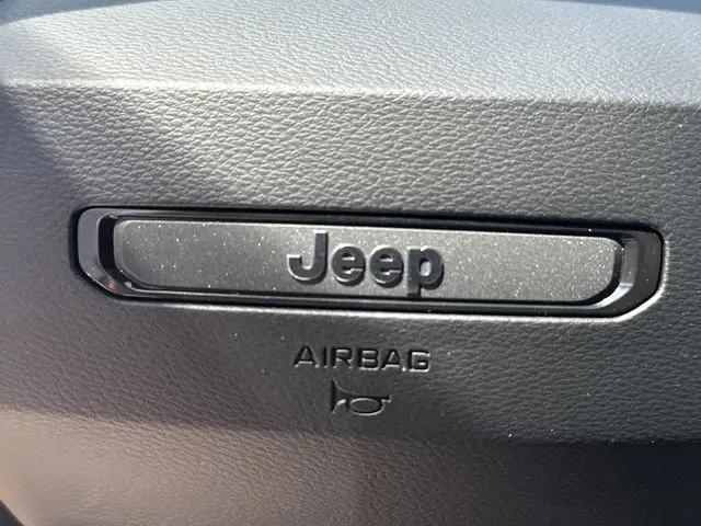 2026 Jeep Cherokee Limited 4x4