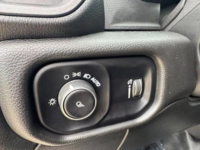 2024 Ram 3500 Tradesman Crew Cab 4x4 8' Box