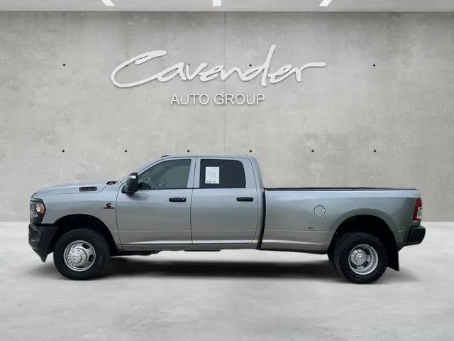 2024 Ram 3500 Tradesman Crew Cab 4x4 8' Box