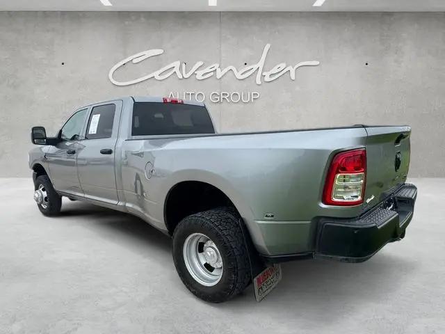 2024 Ram 3500 Tradesman Crew Cab 4x4 8' Box