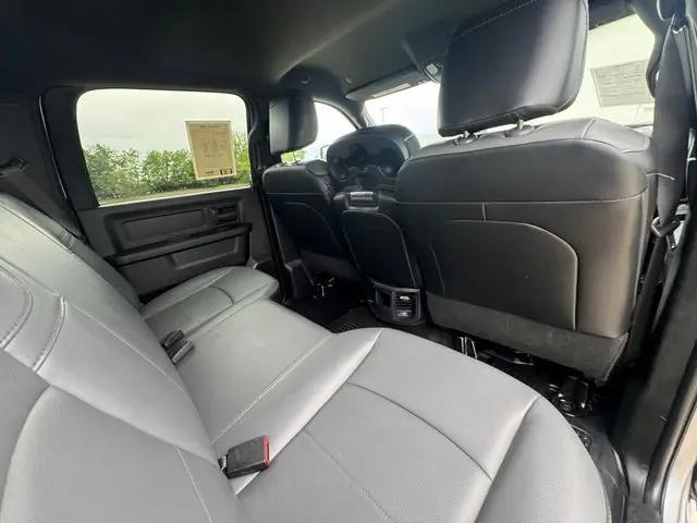 2024 Ram 3500 Tradesman Crew Cab 4x4 8' Box