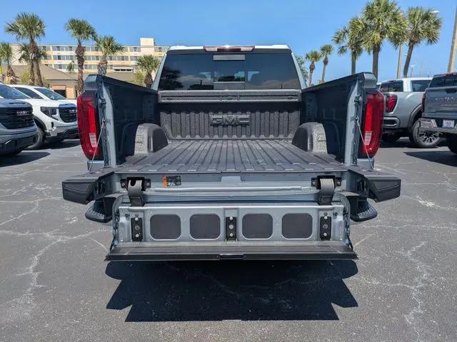 2026 GMC Sierra 1500 Crew Cab, Short Bed, SLT, 4WD