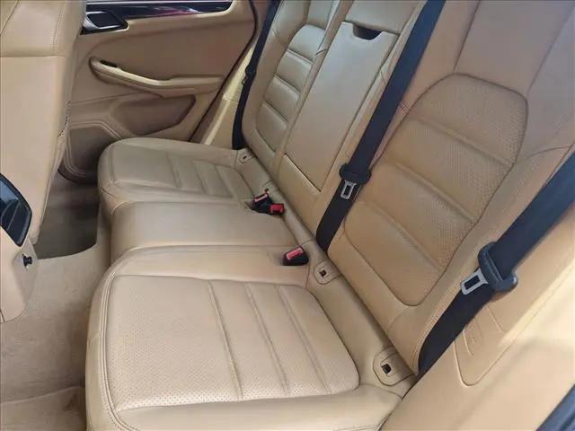 2015 Porsche Macan S